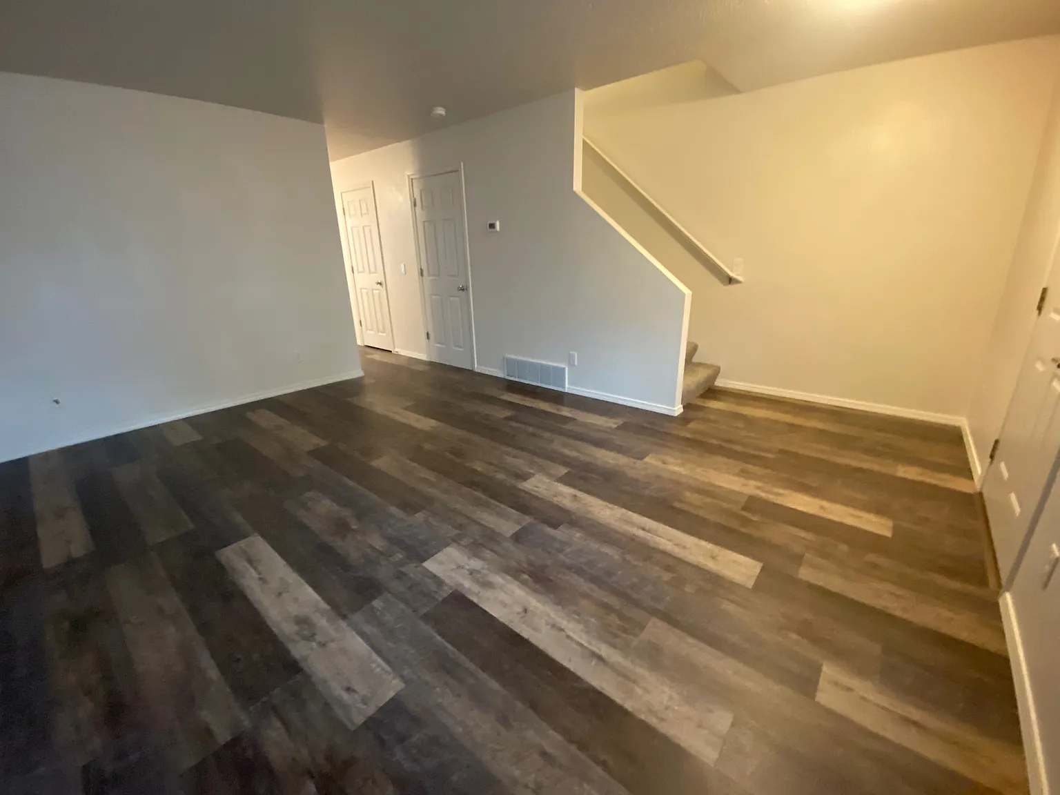2 bed, 1.5 bath, 1000 sqft, $1,650 — Photo 3