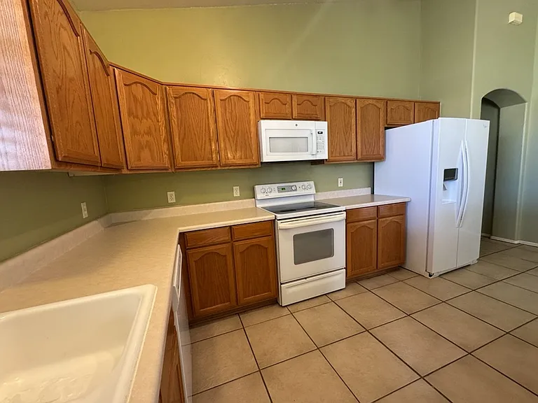 3817 Camino Arroyo — Photo 9
