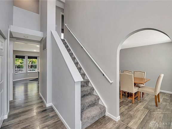 3rd image of 844 Willowbrook Dr
