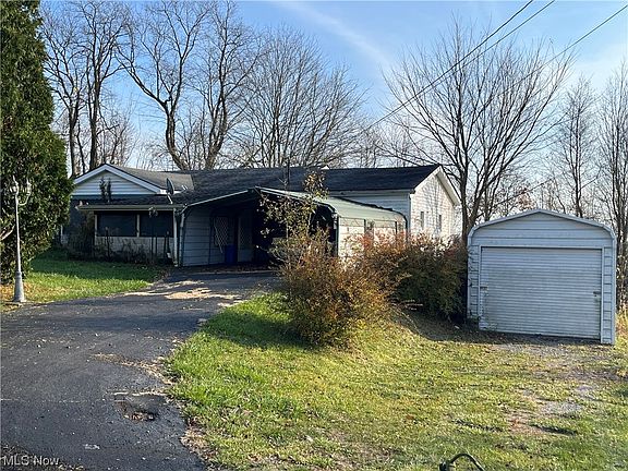 3rd image of 48109 Homestead Dr