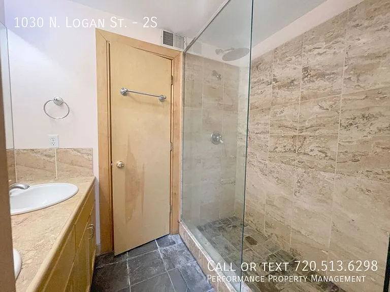 1030 N Logan St #2S — Photo 16