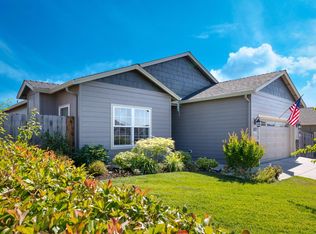 627 Sheffield Dr, Eagle Pt, OR 97524