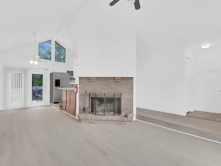 10205 Seatonville Rd — Photo 10