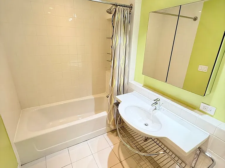 Spacious 3BR Bluff Heights Home | Gated Yard, Garage & Modern Upgrades — Photo 35