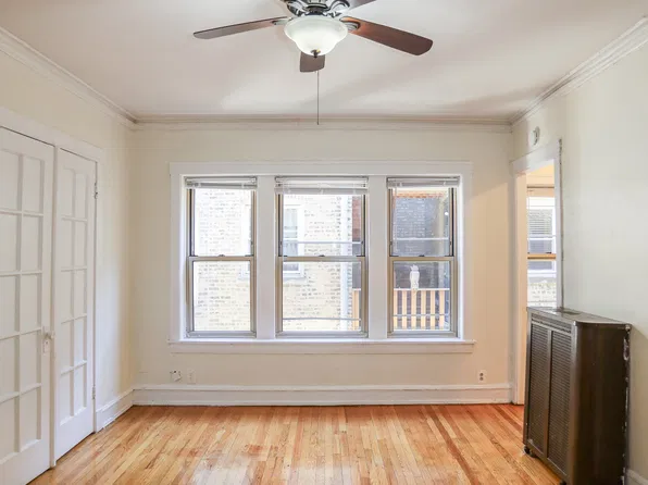 1362 W Greenleaf Ave APT 2B, Chicago, IL 60626
