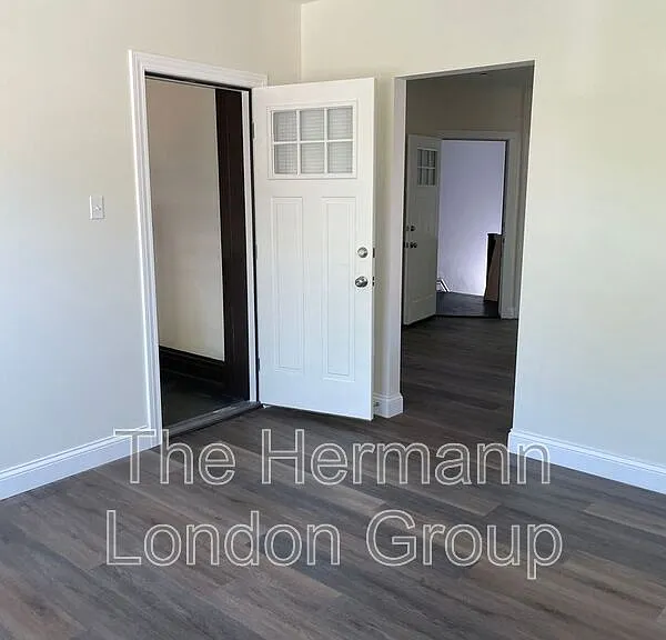 4544 Flad Ave #2W — Photo 15