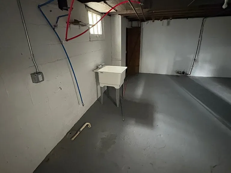 121 Jones St — Photo 56