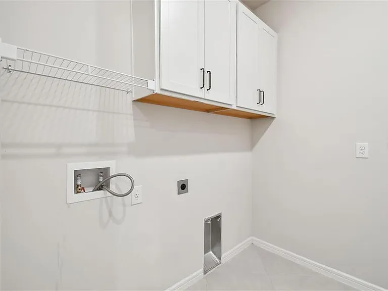 13144 Peachleaf Ave — Photo 18