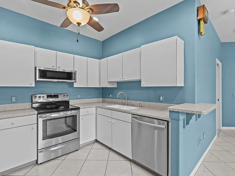 2663 Eagle Greens Dr — Photo 9