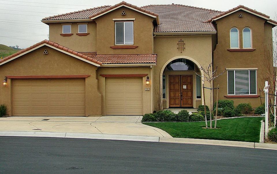 1st image of 388 Esatto Pl