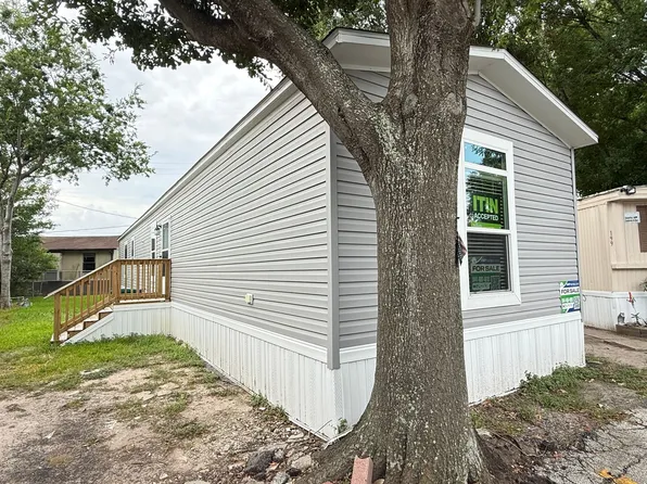 2304 Wichita St Trailer 197, Pasadena, TX 77502