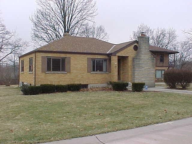 1st image of 12 Rose Ave