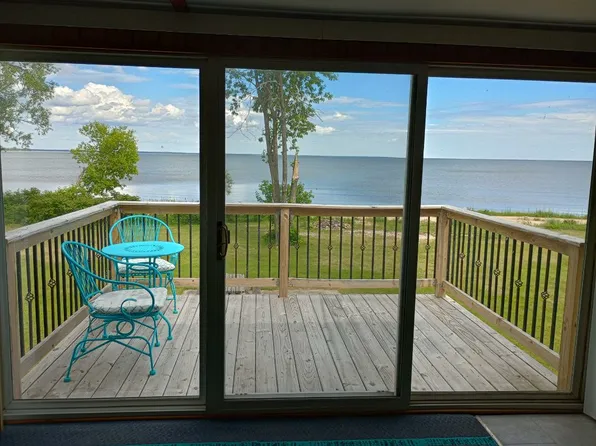 4130 State Highway M35 #40, Escanaba, MI 49829
