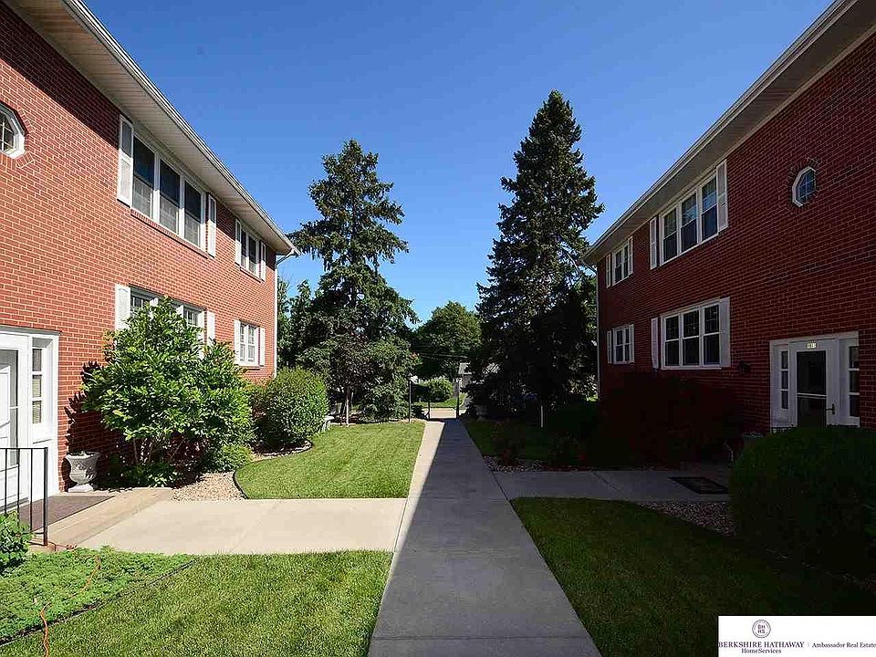 1st image of 9107 Arbor St APT 6