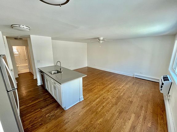 5th image of 850 W Margate Ter APT 505