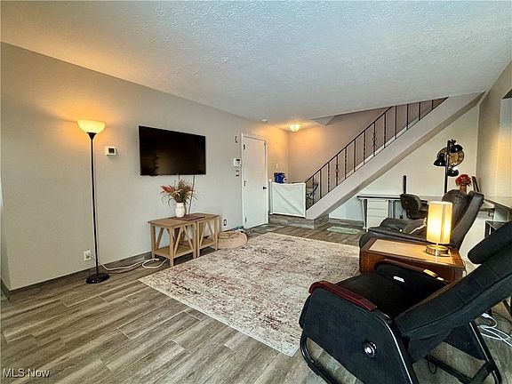 5th image of 8001 Colonial Dr APT C