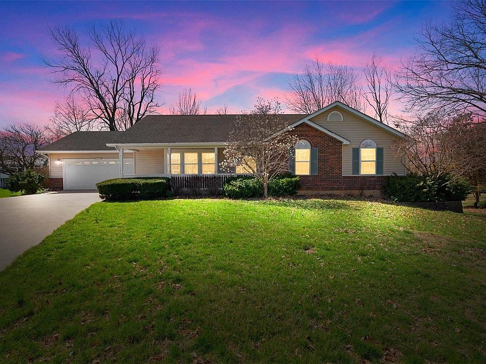 1st image of 309 Evergreen Ct