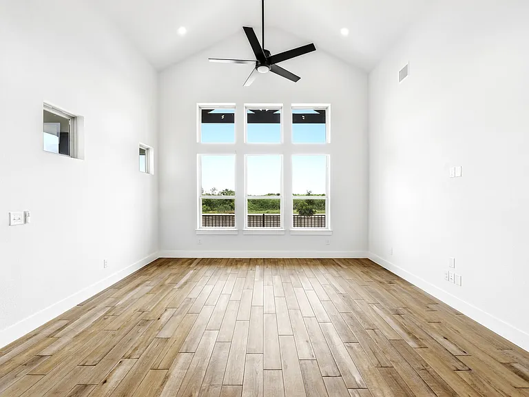 8709 Lullwater Trl — Photo 6