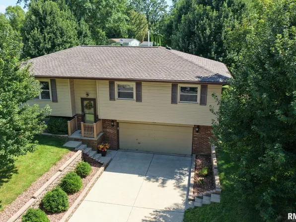 412 Bayside Dr, Germantown Hills, IL 61548