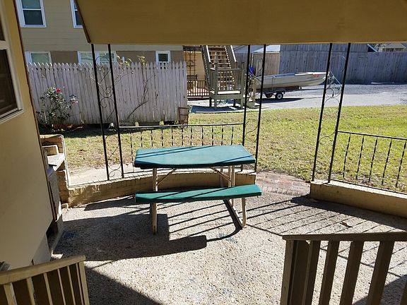 Back Patio With Built-In Grill & Picnic Table