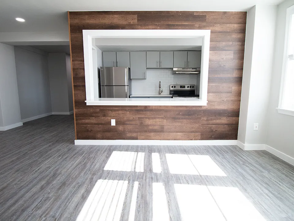 Mayflower Apartments