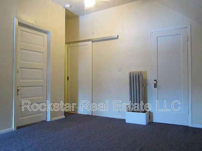 924 S Maple St #7 — Photo 8