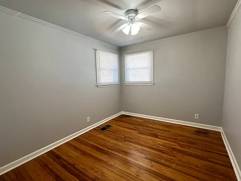 1635 Evelyn Ave #B — Photo 9