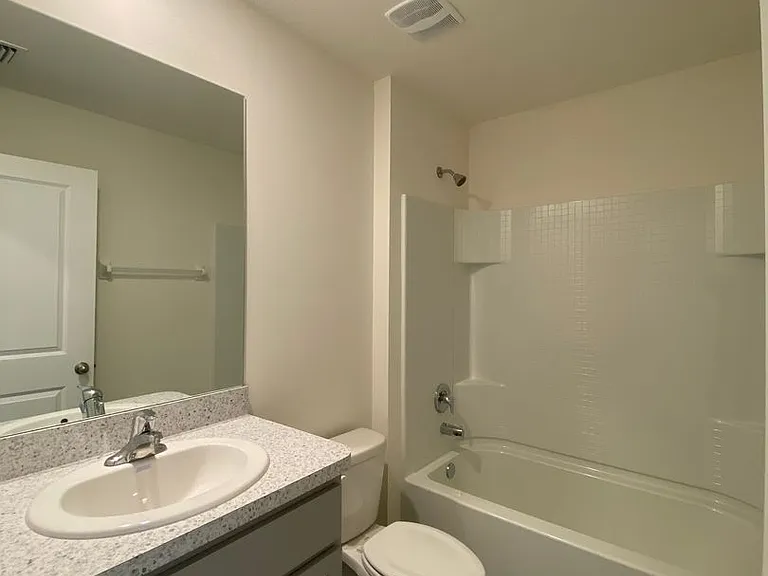 2113 NW 247th Dr — Photo 36