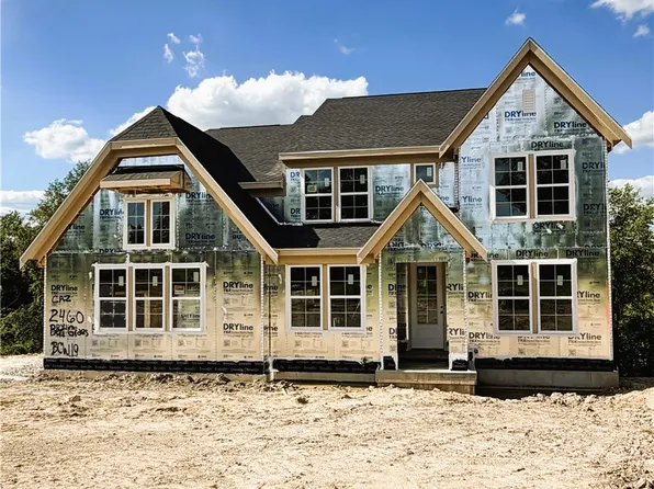 2460 Bent Grass Dr, Beavercreek, OH 45431