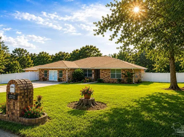 1137 Oak Ridge Trl, Cantonment, FL 32533