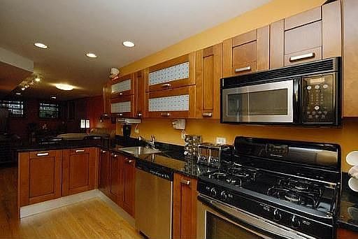 4th image of 1440 W Lunt Ave APT G