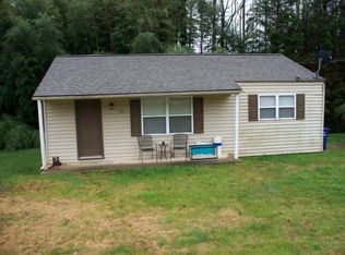 1011 Welborn Ave, Wilkesboro, NC 28697