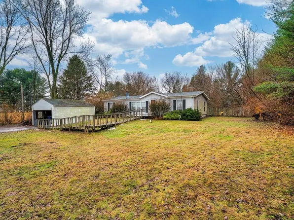 892 S 500 W, Hebron, IN 46341