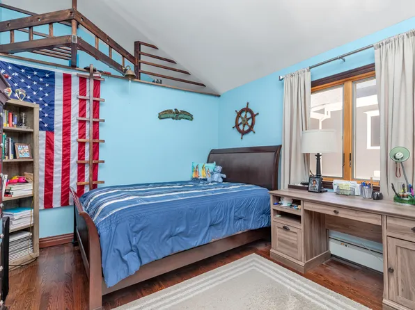 41-27 Orient Avenue image 13 of 24