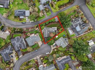 1128 Sea Vista Pl, Edmonds, WA 98020