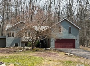 13 Seminole Cir, Hazle Township, PA 18202
