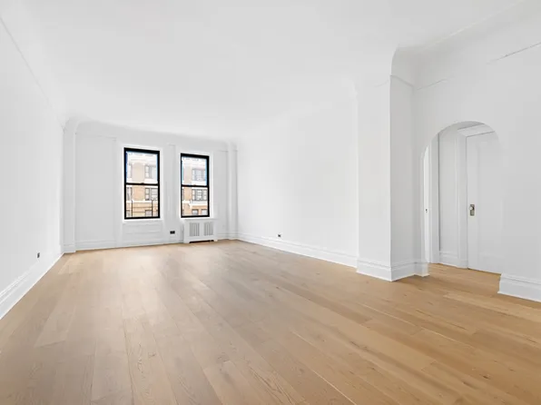 340 West 86th Street image 2 of 17