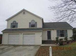 7076 Oakwood Cir, Rex, GA 30273