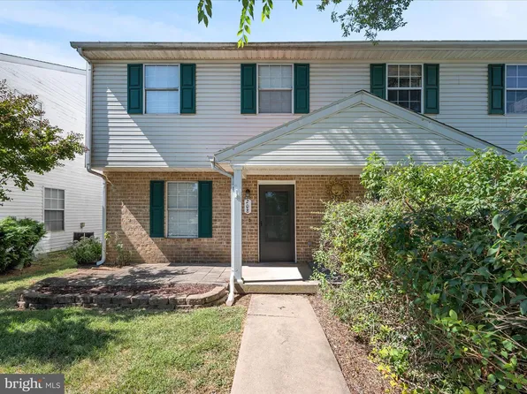 208 S Marshall St, Ranson, WV 25438