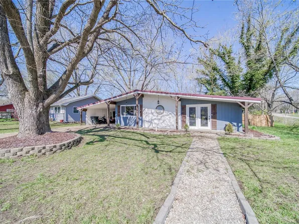 349 Winter Dr, Saint James, MO 65559