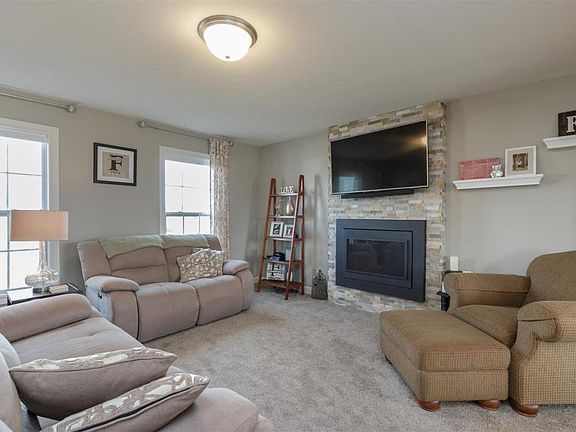 2nd image of 412 Champery Dr