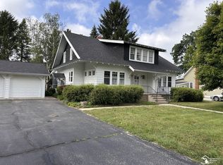 275 W Vesey St, Petersburg, MI 49270
