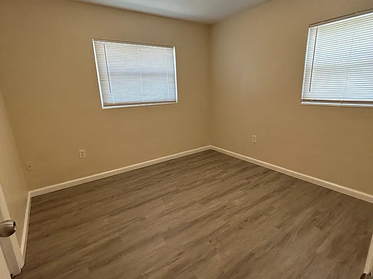 360 Glen Haven Dr — Photo 7
