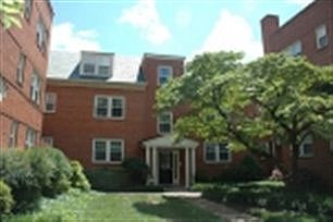 3rd image of 3500 Kensington Ave Rm A-2