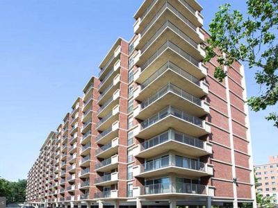 1300 Army Navy Dr APT 803, Arlington, VA, 22202