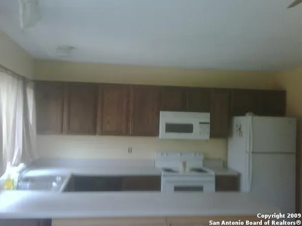 6631 Spring Hurst dr, San Antonio, TX 78249