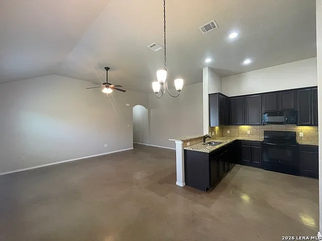 758 Saengerhalle Rd — Photo 5