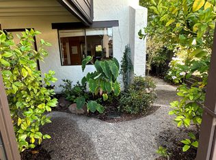 2458 Sharon Oaks Dr, Menlo Park, CA