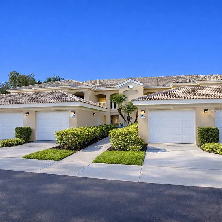 3 bed, 2.0 bath, 1659 sqft, $2,450 — Photo 1