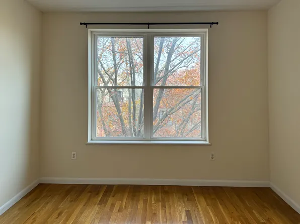 24-15 27th Street image 13 of 19